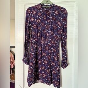 Forever 21 Navy Floral Long Sleeve Dress